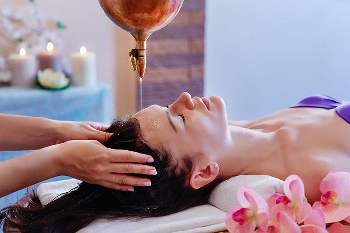 AYURVEDA SHIRODHARA MASSAGE - Mudara Spa